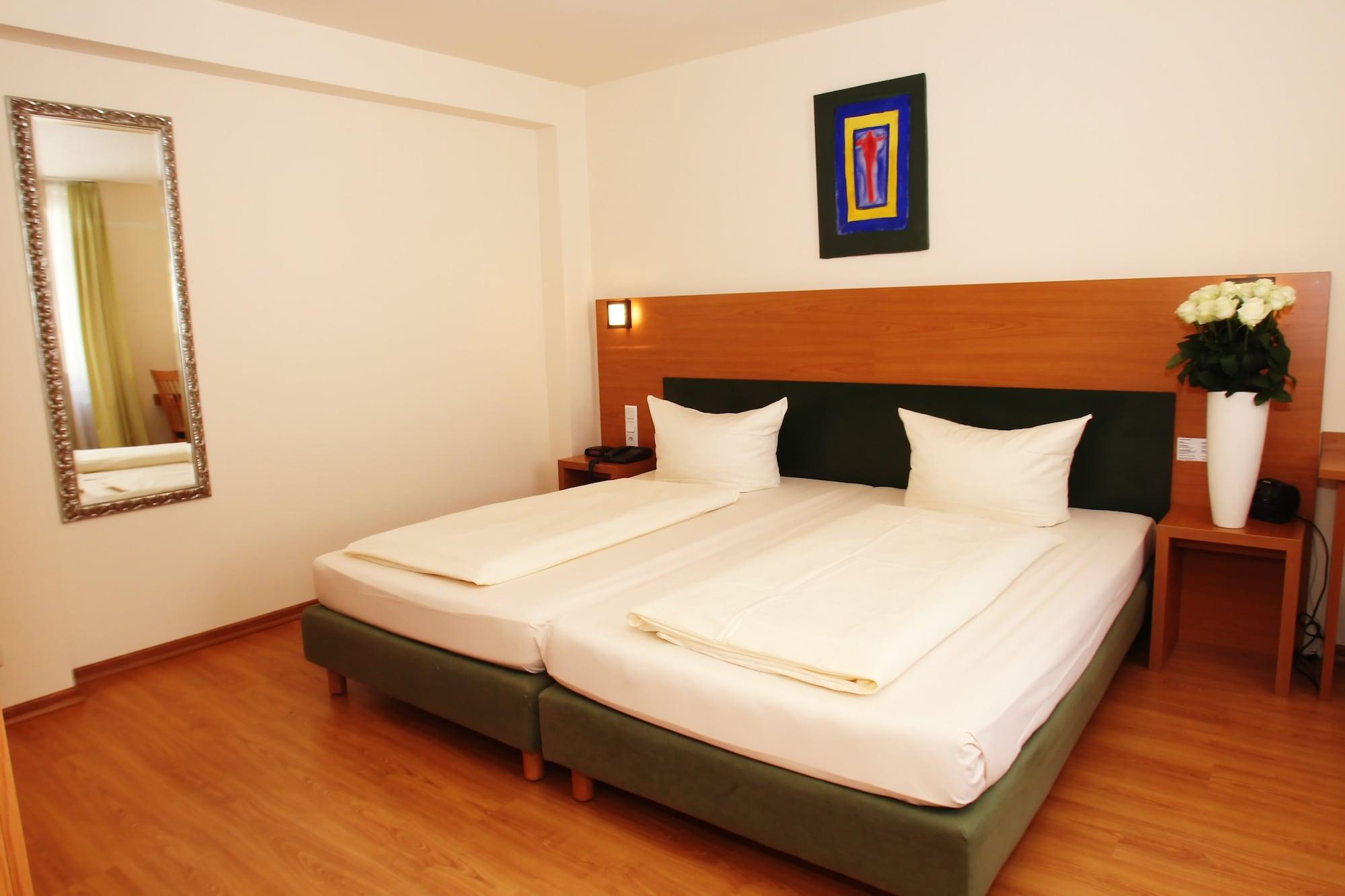 Memphis Hotel Frankfurt am Main Room photo
